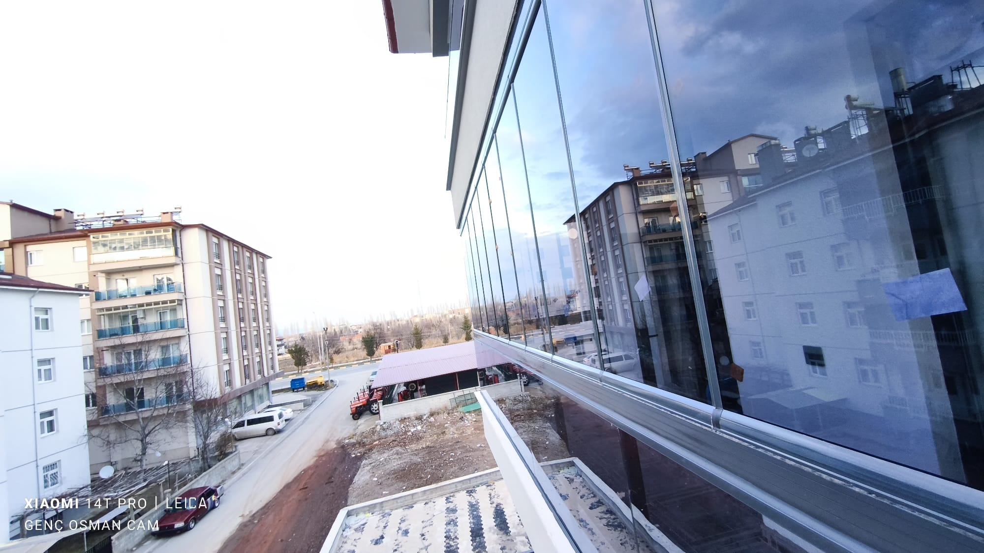 Selçuklu Siyah Profil Koyu Cam Balkon - Konya Cam Balkon - GOM Proje Görseli 5