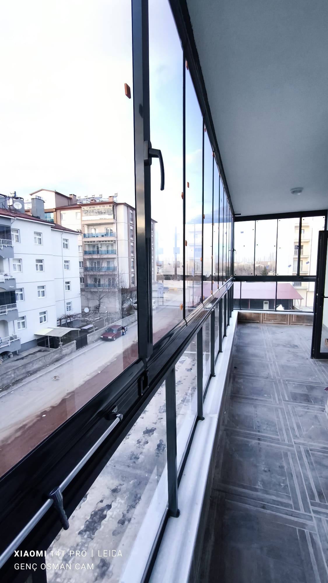 Selçuklu Siyah Profil Koyu Cam Balkon - Konya Cam Balkon - GOM Proje Görseli 8