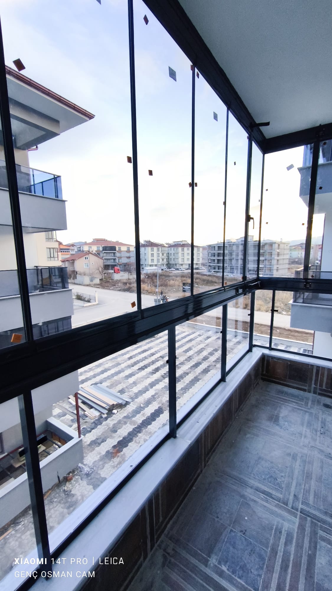 Selçuklu Siyah Profil Koyu Cam Balkon - Konya Cam Balkon - GOM Proje Görseli 9