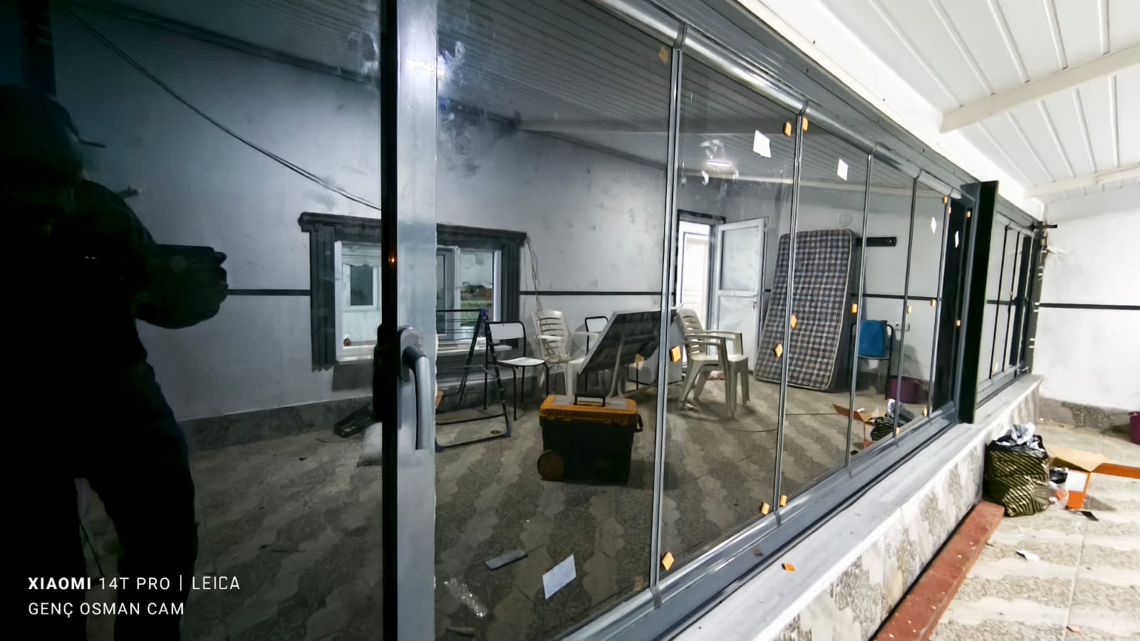 Selçuklu Siyah Profil Cam Balkon - Konya Cam Balkon - GOM Proje Görseli 3